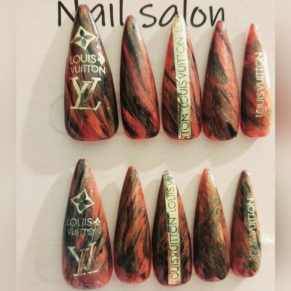 Hand Crafted Custom 10pc Press On Nails sz medium